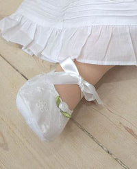 Charming Crochet Christening Booties for Newborns - Oli Prik Copenhagen